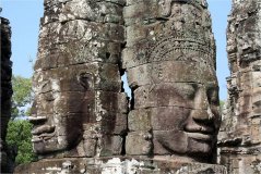 Tváře Buddhů v chrámu Bayon